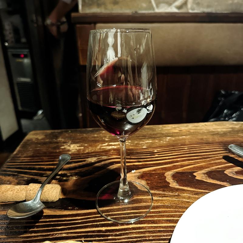 グラスワイン（赤）(デル・チャルロ （Del Chalro）)