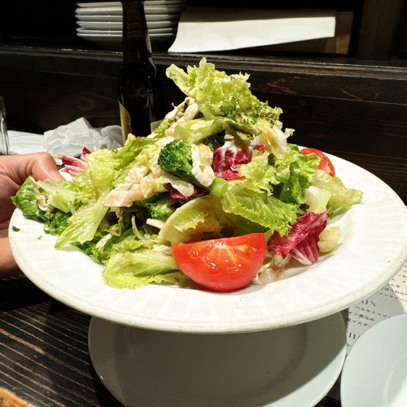 地鶏とゴルゴンゾーラチーズ入りサラダ(デル・チャルロ （Del Chalro）)