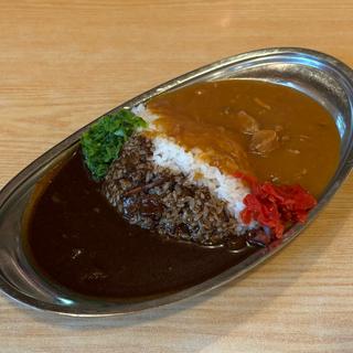 ポーク（甘口）＆ビーフ（中辛）(カレーの店スパイス)