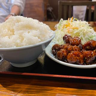 黒酢の酢豚定食　大盛り(大陸食堂)