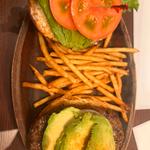 アボカドバーガー(クアアイナ佐野プレミアムアウトレット店)