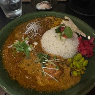 (創作カレー MANOS)