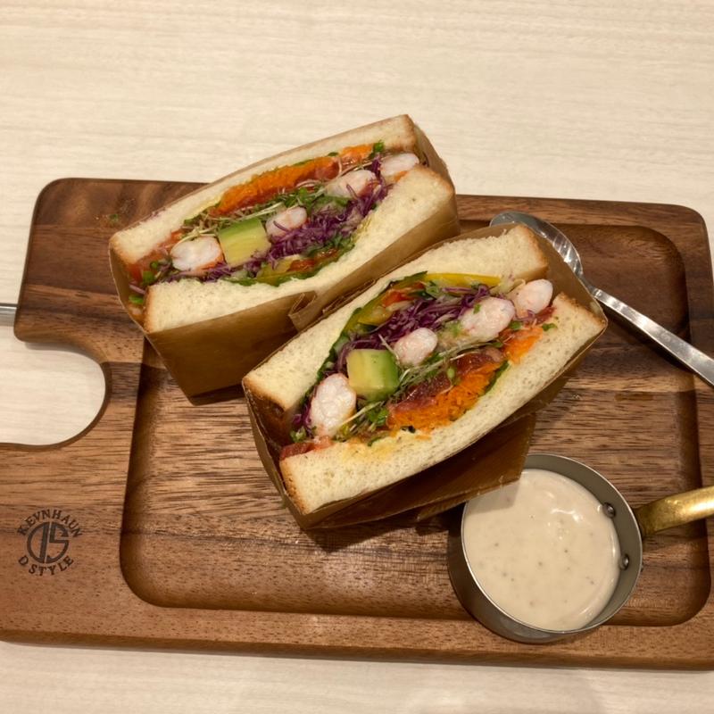 エビアボカドサンド(belle-ville pancake cafe 横浜ワールドポーターズ店)