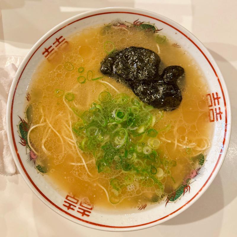 らーめん(博多長浜ラーメン健太)