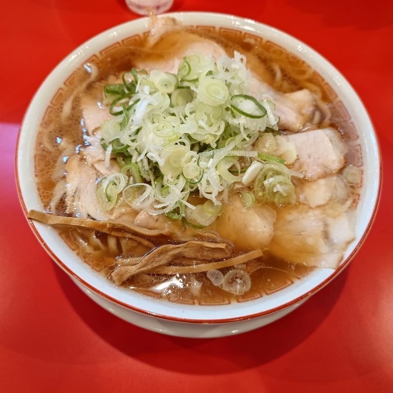 チャーシュー麺大盛りネギ増量(ラーメン荒畑)