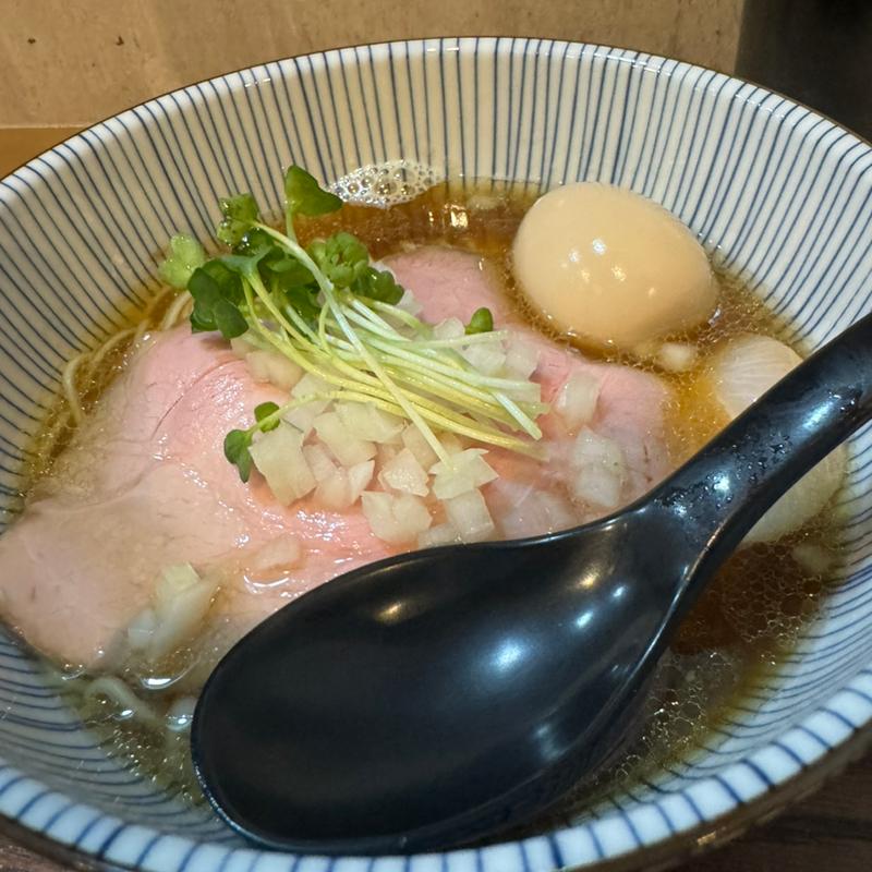 イサキ煮干し蕎麦 醤油(味玉)(麺や空と大地)