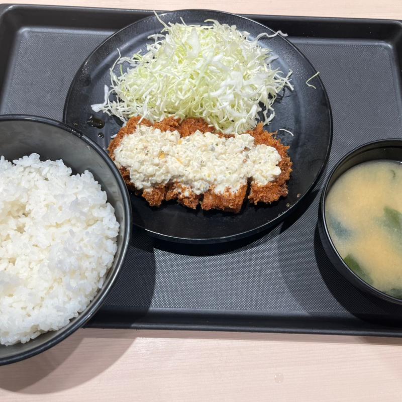 タルタルチキンカツ定食(松のや 中洲店)