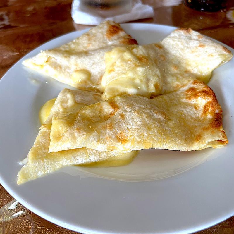 チーズナン(ネパール料理 Newa)