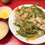 肉ピー玉子丼(サッポロラーメン 国立店)