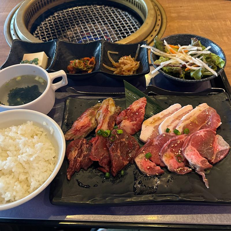 満腹ランチ(炭火焼肉 新羅 )