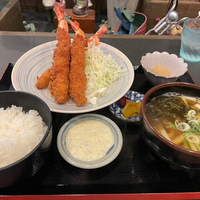 エビフライ定食(手打ちうどん 初太 橋本店)