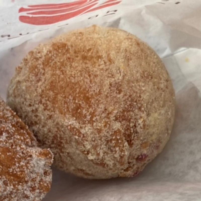 mochi malasada (mango)(Island Country Markets)