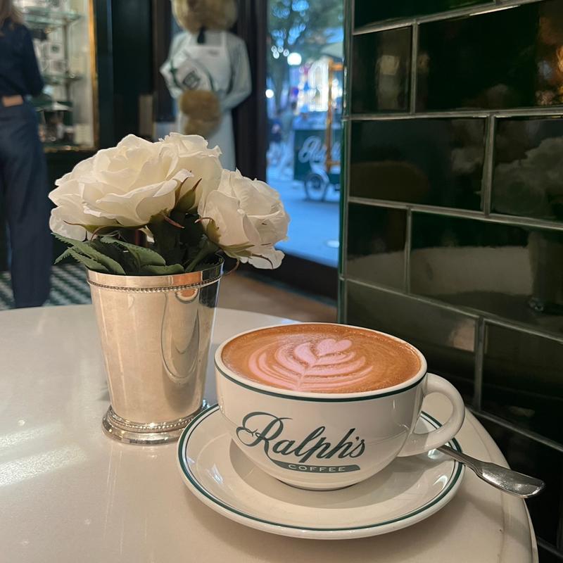 ピンクポニーラテ(ラルフズ コーヒー 表参道（Ralph's Coffee Omotesando）)