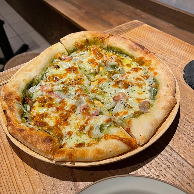 バジルマヨピザ(choueccha)