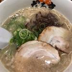 ラーメン(元祖博多だるま博多デイトス店)