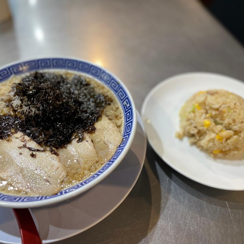 背脂中華そば　ノリトッピング　半チャーハン(新潟発祥 中華そば なおじ 東陽町)