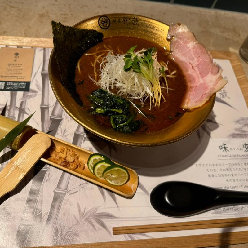 焦がし煮干し醤油(麺屋 竹蔵-TAKEZO- すすきの店)