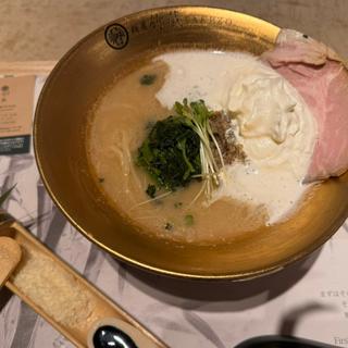 エスプーマトリュフ塩白湯(麺屋 竹蔵-TAKEZO- すすきの店)