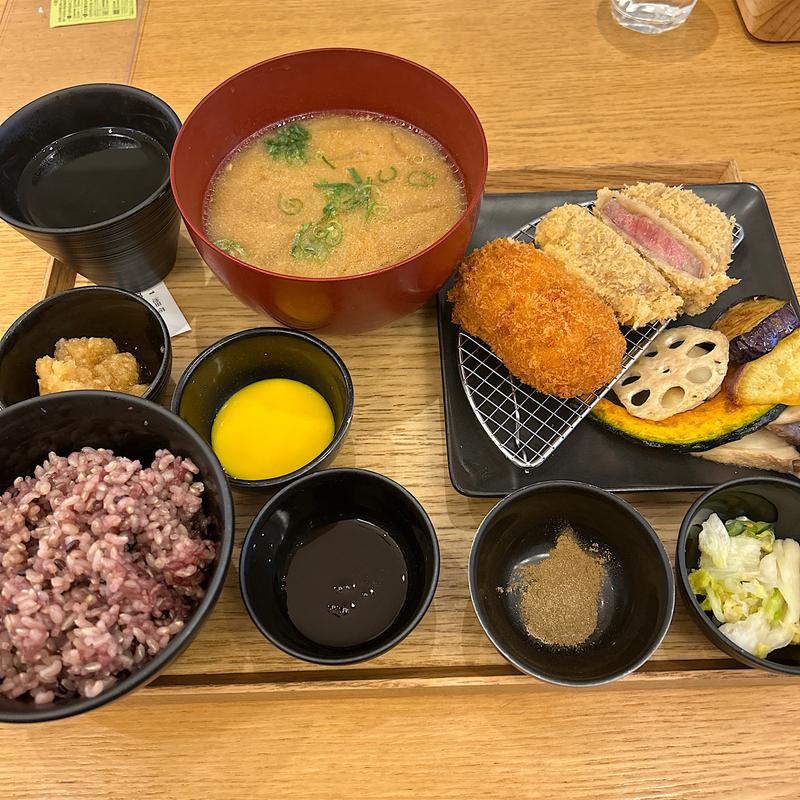 秋の牛カツ御膳(一汁一菜ごはん 御御御)