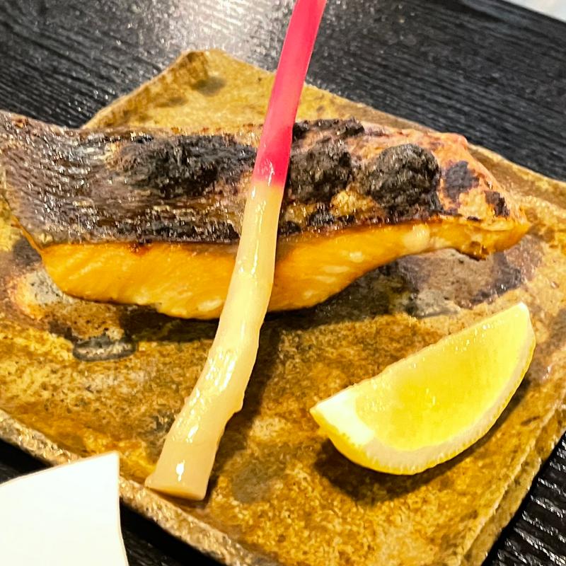 秋鮭味噌漬け焼き(ごはんや いと)