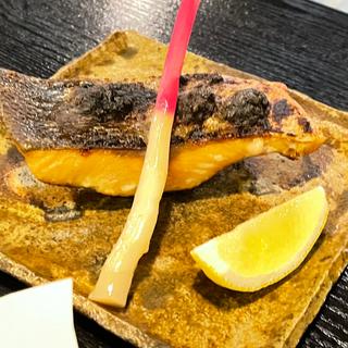 秋鮭味噌漬け焼き(ごはんや いと)