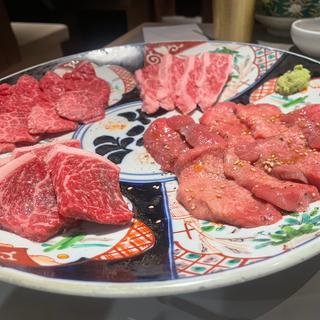 名物食べつくしコース(大衆肉酒場こだわり米匠 別邸)