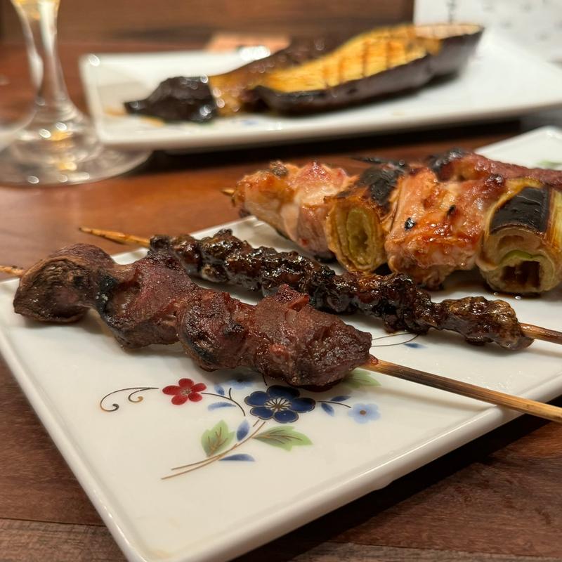 松阪苑 タン串、うなレバー串(うなぎの鈴喜)