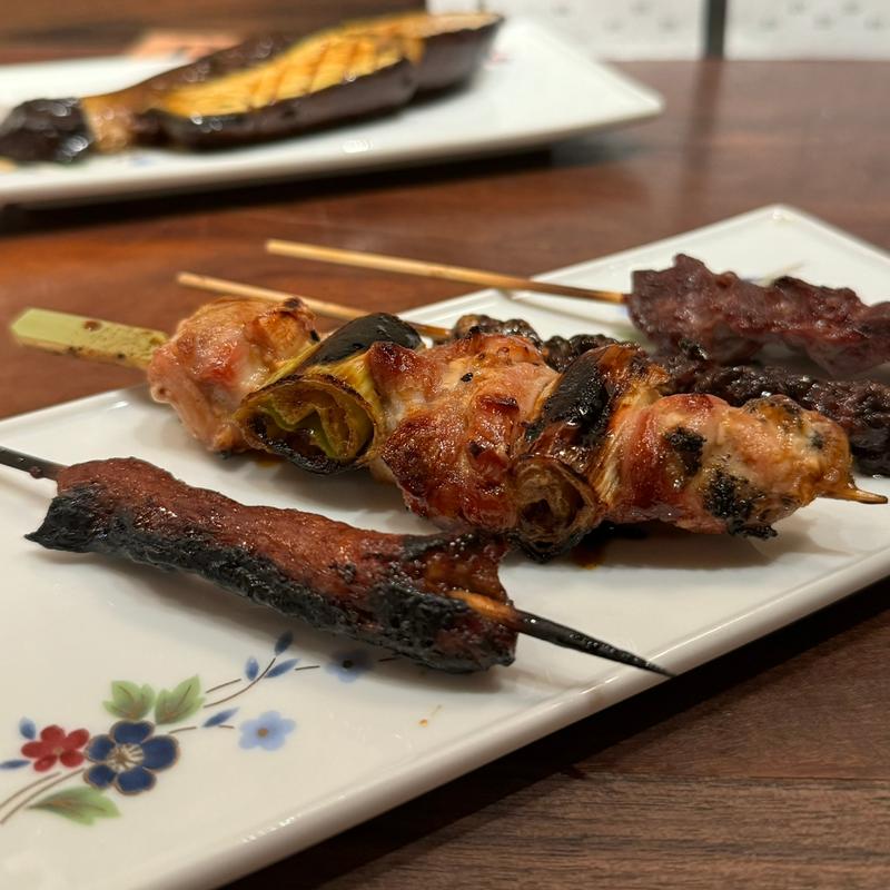 伊勢赤鶏 ねぎま串、鰻たれ串(うなぎの鈴喜)