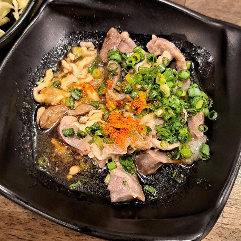 鶏酢もつ(国際通り応援団 大分からあげと鉄板焼 勝男)