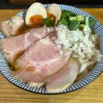 特製煮干しらーめん(煮干し 一直線)