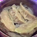 肉汁蒸し餃子(桃白白)