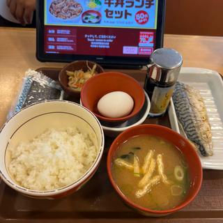 塩さばたまかけ朝食　アイスコーヒー(すき家 吉祥寺南店)
