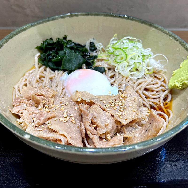 肉玉そば(冷)(名代 箱根そば 狛江店)