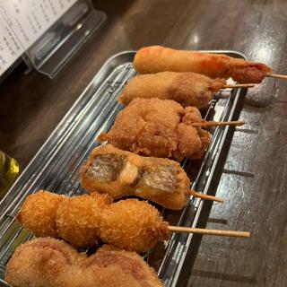 エビ＋豚ロース＋雲仙ハム＋鯛＋鶏ももの串揚げ(串揚げTAKA)