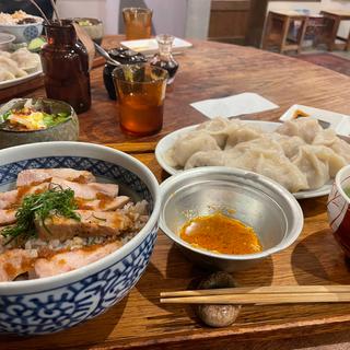 水餃子10個セット(江南水餃店)