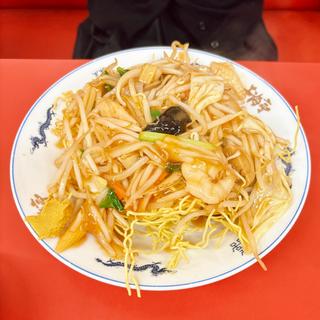五目カタヤキソバ（麺はパリパリ麺）(自家製細麺 上海亭 横須賀中央店)