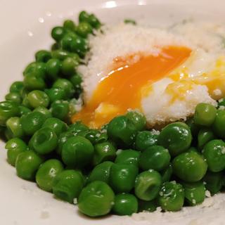 青豆と温泉玉子(サイゼリヤ 足立伊興店)