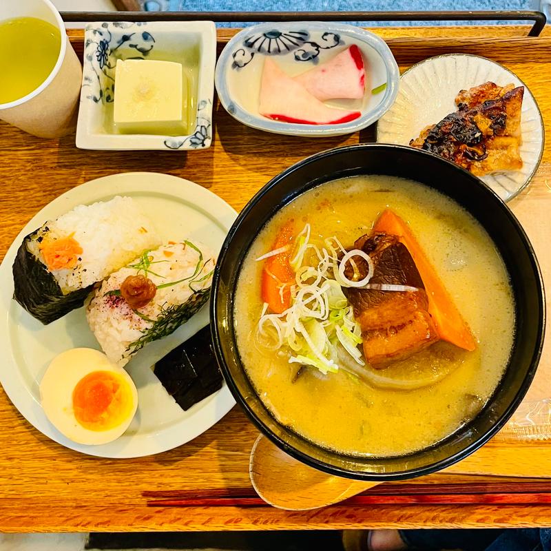 ゴロゴロ野菜と角煮のすんごい豚汁セット(ASAKUSA MISOJYU soup&rice(アサクサミソジュー))