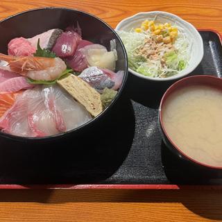 海鮮丼・大盛り(秋葉原漁港 快海 （あきはばらぎょこう かいかい）)