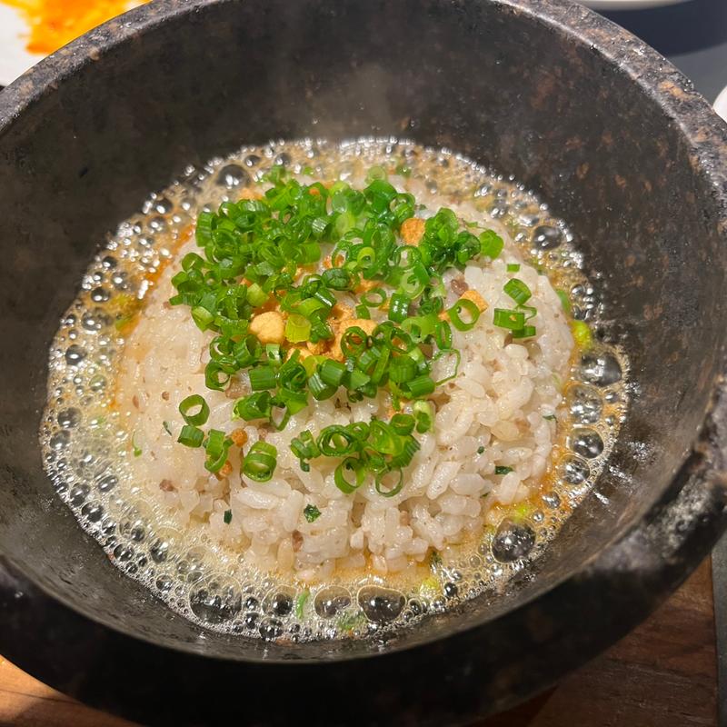 石焼ガーリックピラフ(焼肉bue)