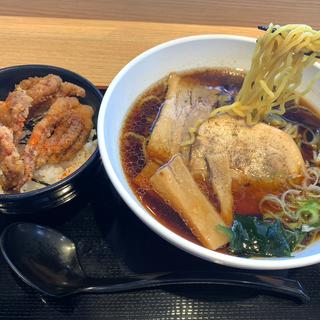 黒醤油ラーメン&ミニイカげそ丼セット