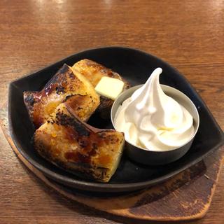 ほっくり焼きいものブリュレ〜ソフトクリーム添え〜(トマト＆オニオン 我孫子店)