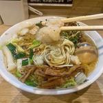 モツ辛レーラ
