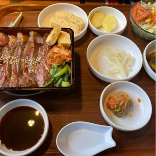 土佐あか牛サーロインステーキ重(天下味 桟橋本店 （テンカアジ）)