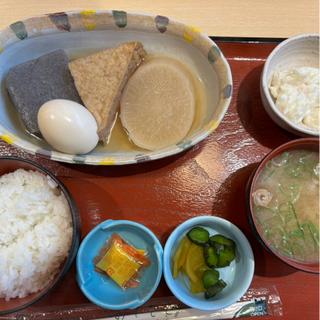 おでん定食(きはる)