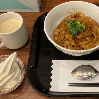 豚スタミナ丼(快活CLUB ワンダーシティ南熊本店)