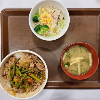 ニンニクの芽牛丼(すき家 伊賀上野店 )