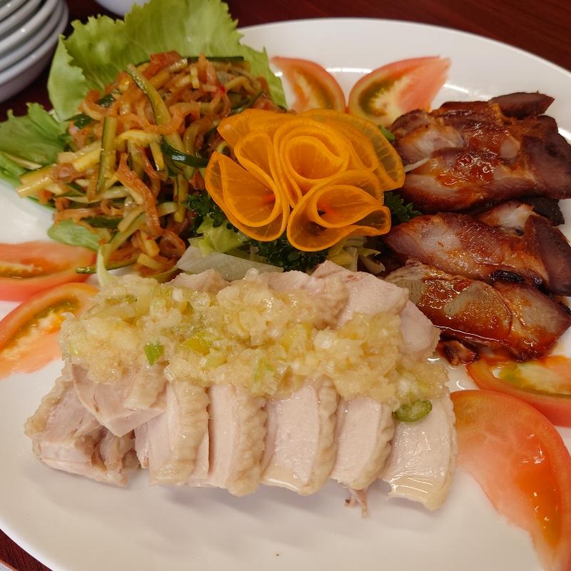 三種冷菜盛り合わせ(本格中華・台湾料理 龍虎)