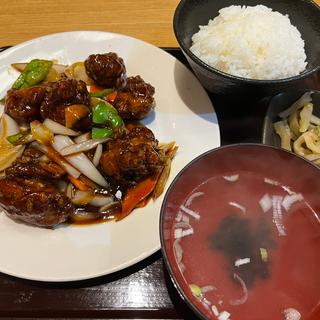 黒酢鶏(日本橋焼餃子 茅場町店)