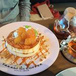 モーニングセット パンケーキ2枚 キャラメル林檎にアイスクリーム添え